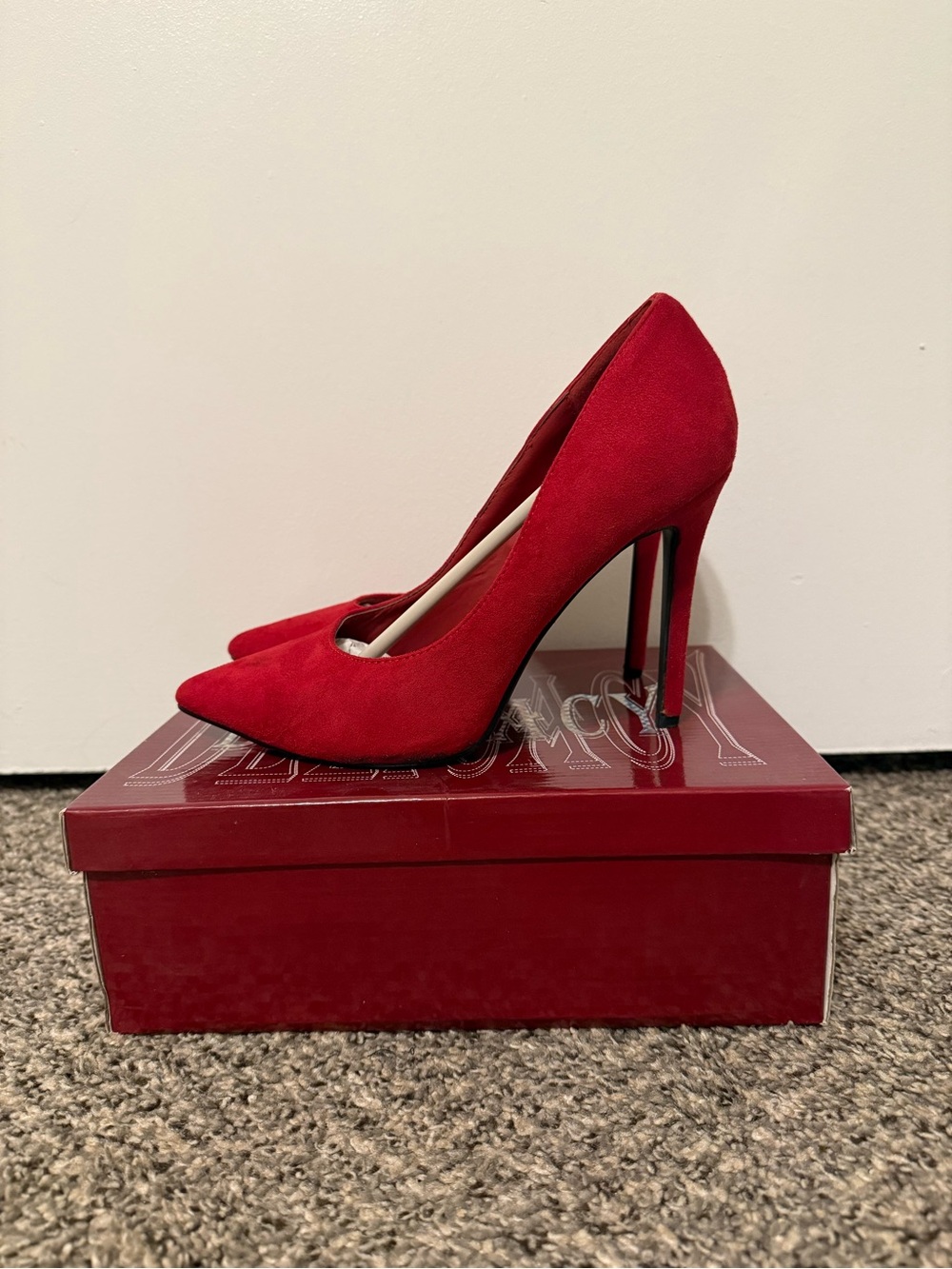 Delicacy Red Suede Pointed Toe Stiletto Pump Heels Slip On Women’s 8.5 Elyse